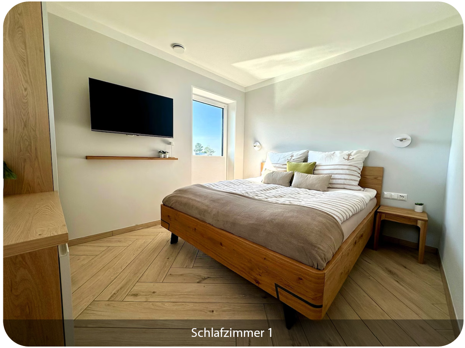 Schlafzimmer 1
